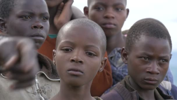Afrikan Teiniryhmä — kuvapankkivideo