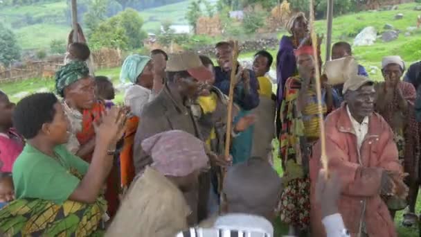 춤추고 노래하는 아프리카 사람들 — 비디오