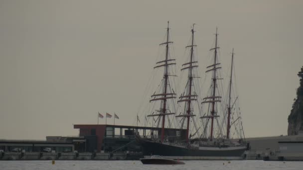 Nave Anclada Puerto — Vídeo de stock