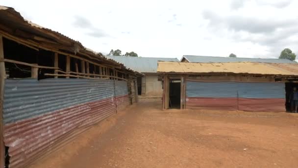 Uganda Daki Teneke Binalar — Stok video