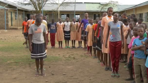 Maasai Lányok Táncolnak Énekelnek — Stock videók