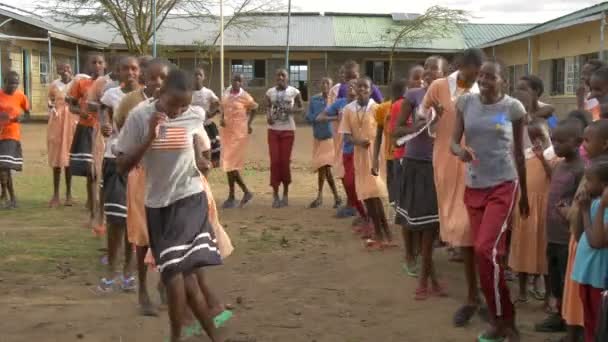 Kinderen Klappen Dansen — Stockvideo