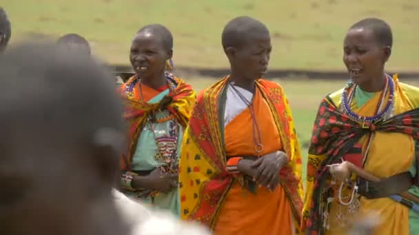 Donne Maasai Con Souvenir — Video Stock