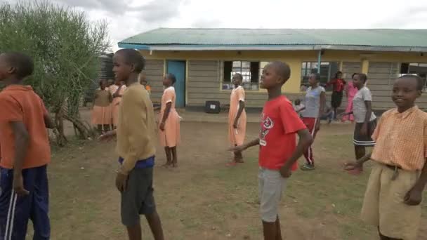 Maasai Meninos Meninas Gestos — Vídeo de Stock