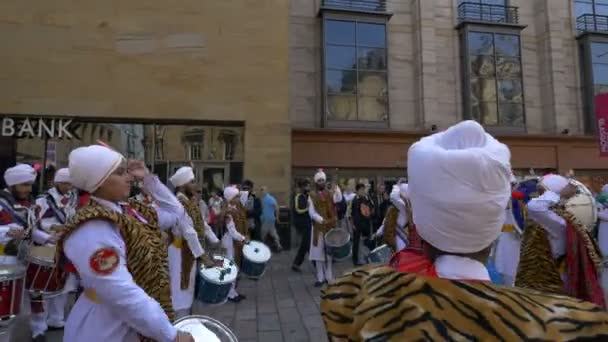 Sri Dasmesh Pipe Band Esibisce Glasgow — Video Stock