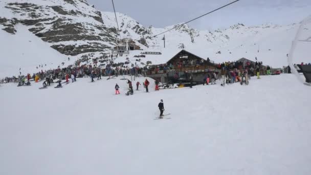 Πάρτυ Εστιατόριο Στη Βεράντα Του Val Thorens Γαλλία — Αρχείο Βίντεο