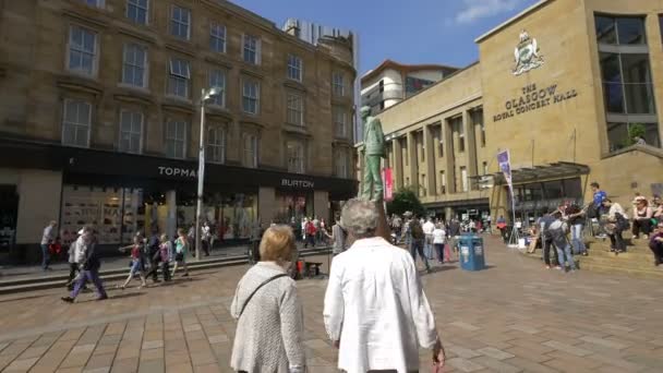 Estatua Donald Dewar Glasgow — Vídeo de stock
