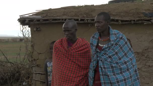 Dos Hombres Masai Niño — Vídeos de Stock