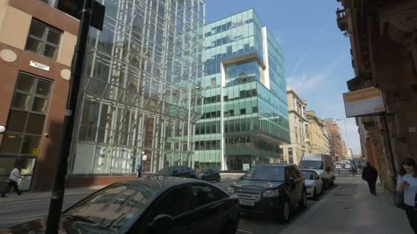 People Cars Glass Buildings Glasgow — Stock Video