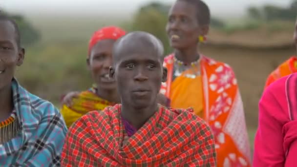 Vista Cerca Del Pueblo Masai — Vídeos de Stock