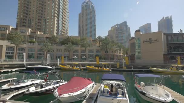 Barcos Barcos Anclados Dubai Marina — Vídeos de Stock
