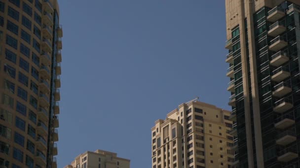 Inclinez Vous Dans Les Tours Dubai Marina — Video