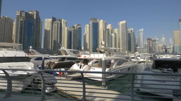 Lodě Jachty Dubai Marina — Stock video