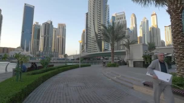 Paseo Marítimo Dubai Marina — Vídeo de stock