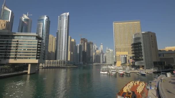 Dubai Marina Vista Uma Ponte — Vídeo de Stock