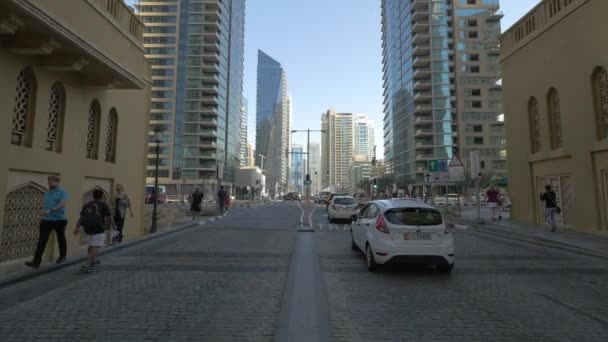 Tráfico Una Calle Dubai Marina — Vídeos de Stock
