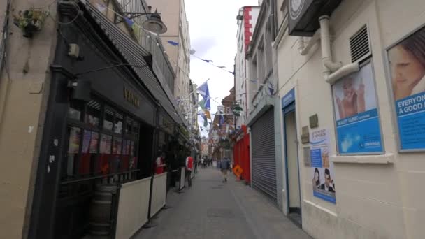 Callejón Una Zona Peatonal — Vídeo de stock