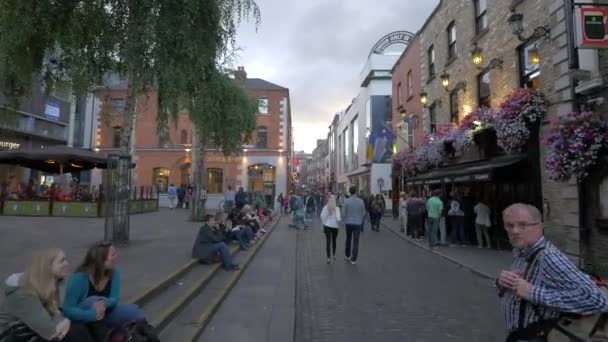 Přeplněné Náměstí Dublinu — Stock video