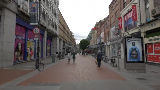 Uma Rua Comercial Dublin — Vídeo de Stock