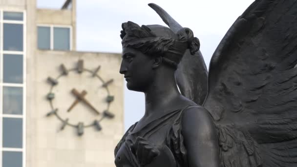 Top Angel Statue — Vídeos de Stock