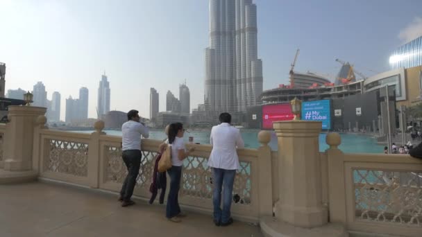 Burj Khalifa Jezero Věž Vidět Mostu — Stock video