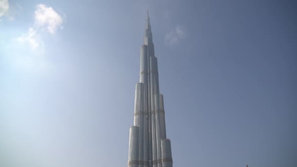 Niedriger Winkel Des Burj Khalifa — Stockvideo