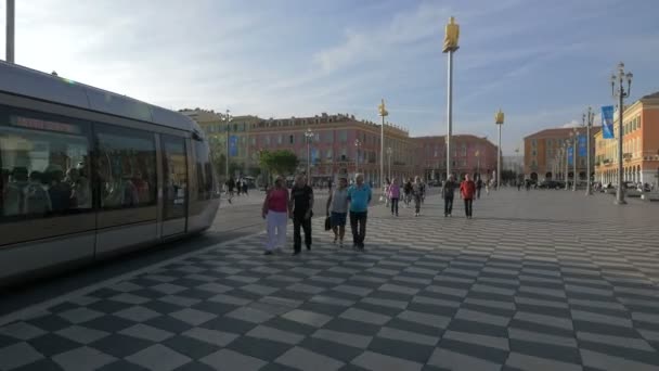 Människor Och Spårvagn Massena Square Nice — Stockvideo