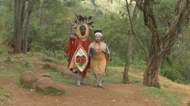 Kenyan Man Woman Traditional Costumes — Stock Video