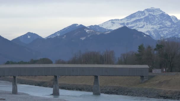 瓦杜兹的雪地阿尔卑斯山 — 图库视频影像