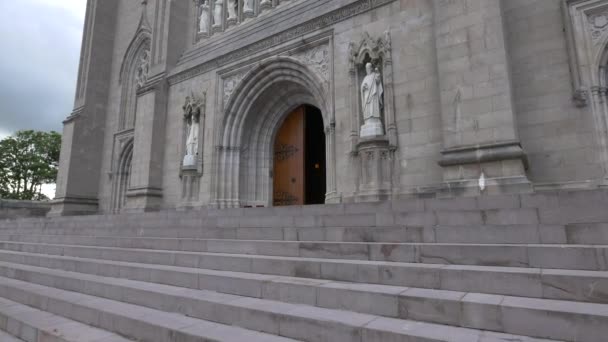 Entrada Catedral San Patricio — Vídeo de stock