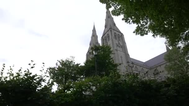 Katholische Kirche Armagh — Stockvideo