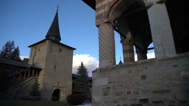 Part Sucevita Monastery Tower — Stockvideo