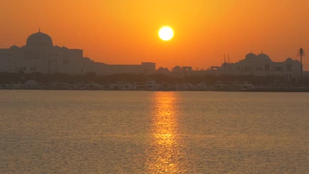 Palácio Presidencial Dos Emirados Árabes Unidos Visto Pôr Sol — Vídeo de Stock