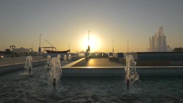 日落时看得见的泉 — 图库视频影像