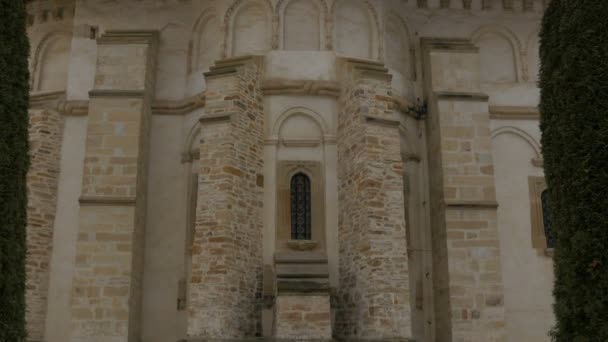 Putna修道院教堂的倾角 — 图库视频影像