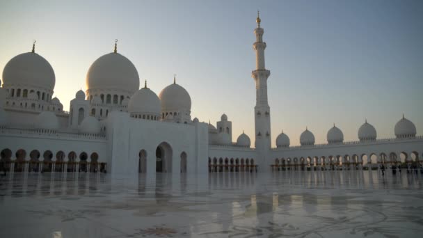 Kopuły Minarety Wielkim Meczecie Szejka Zayeda — Wideo stockowe