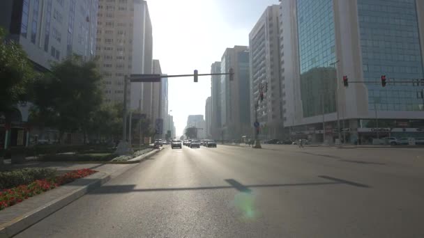 Boulevard Abu Dhabi — Vídeo de Stock
