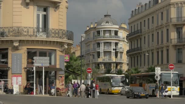 Vista Della Brasserie Rotonde Con Persone Auto — Video Stock