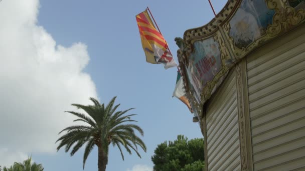 Machanie Flagami Dachu Karuzeli — Wideo stockowe