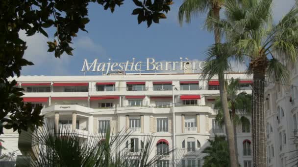 Majestic Barriere Hotel Sign Building — Vídeo de Stock