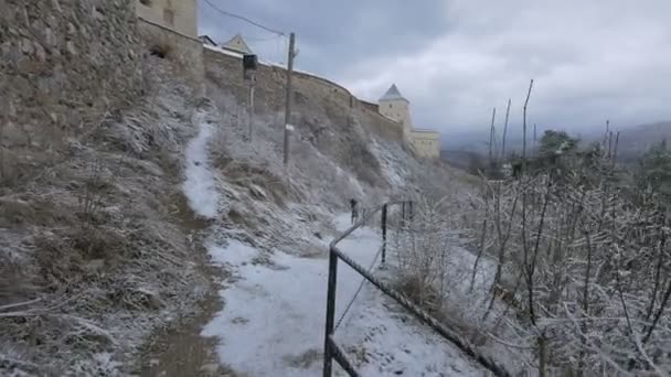 Camino Cubierto Nieve Ciudadela Rasnov — Vídeos de Stock