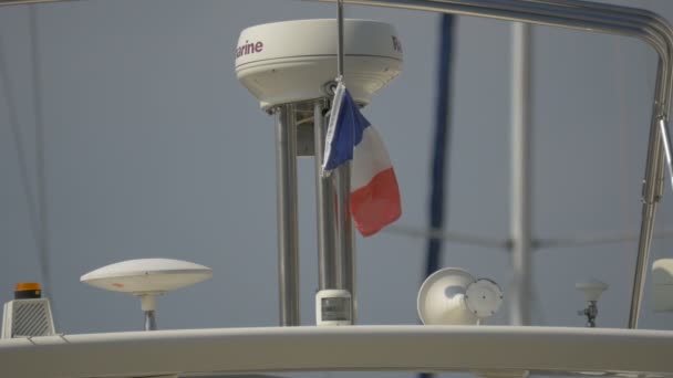 Bandeira Francesa Num Barco — Vídeo de Stock