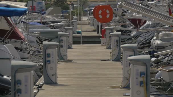 Gas Stations Pontoon — Stock Video