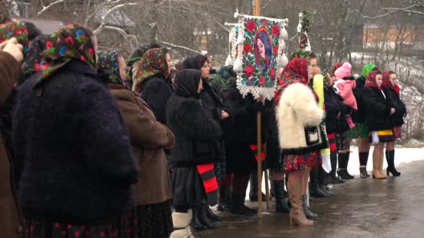 Vrouwen Gekleed Traditionele Kleding Oncesti — Stockvideo