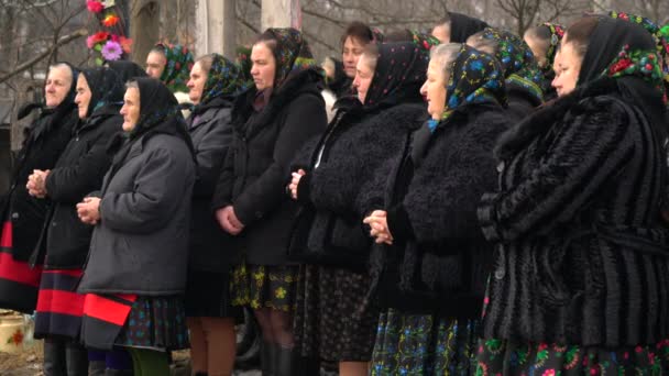 Women Headscarves Gathered Oncesti — Stock Video