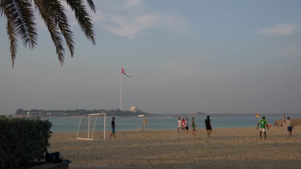 男子沙滩足球 — 图库视频影像
