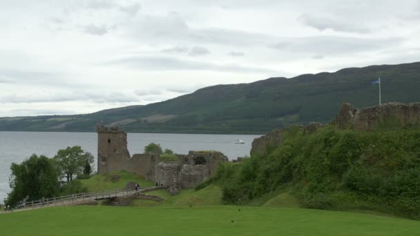 Ruines Château Près Lac — Video