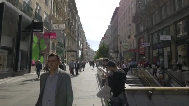 Caminhando Krntner Strasse Viena Áustria — Vídeo de Stock