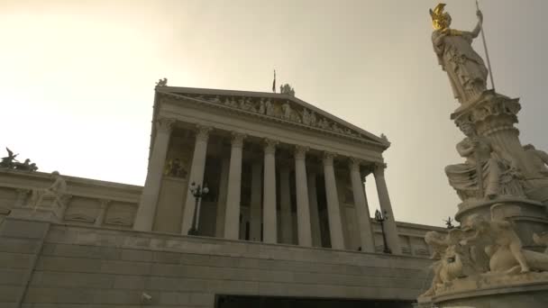 Parlament Buduje Pochmurny Dzień — Wideo stockowe