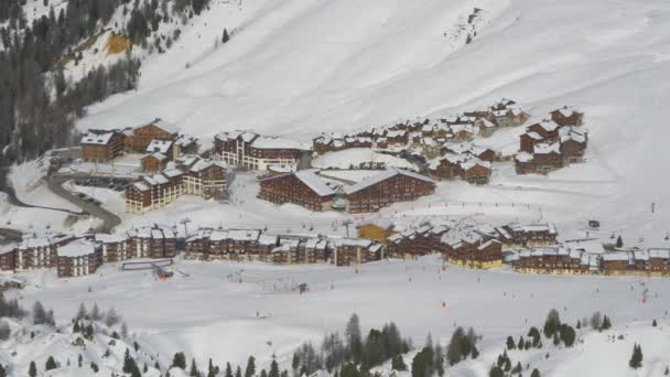 拉普莱涅滑雪胜地的高角景观 — 图库视频影像